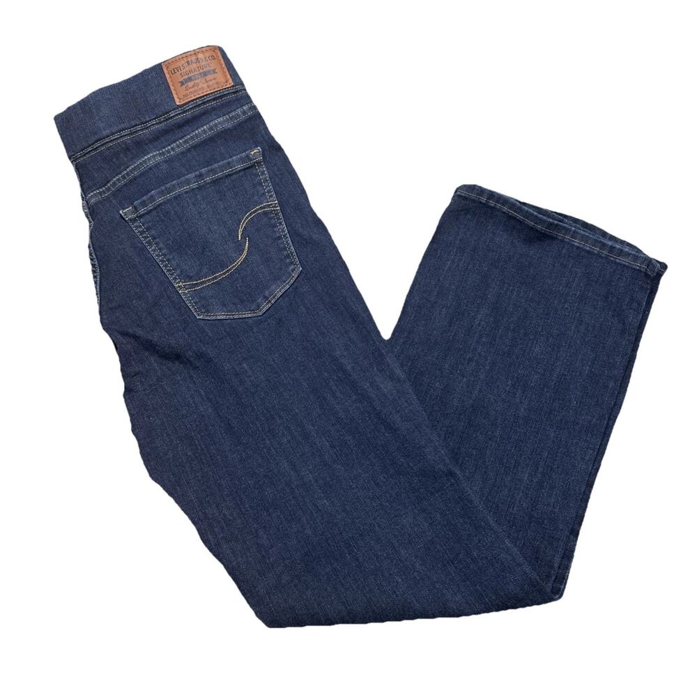 Levi Strauss & Co. Jeans Women 8 Short Blue Totally Shaping Pull On Bootcut Leg